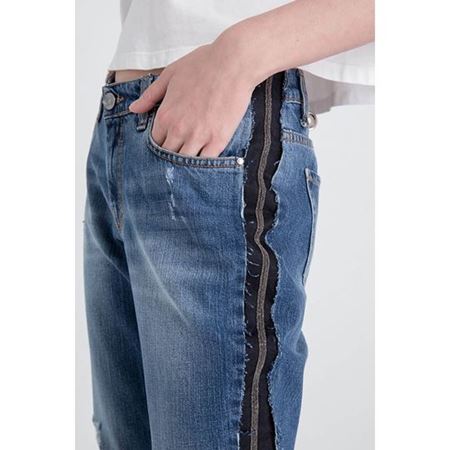 Siyah Yan Çizgi Detaylı Mavi Jean